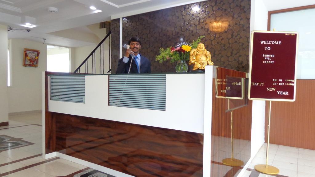 Sunrise Hill Resort Khandala  Экстерьер фото