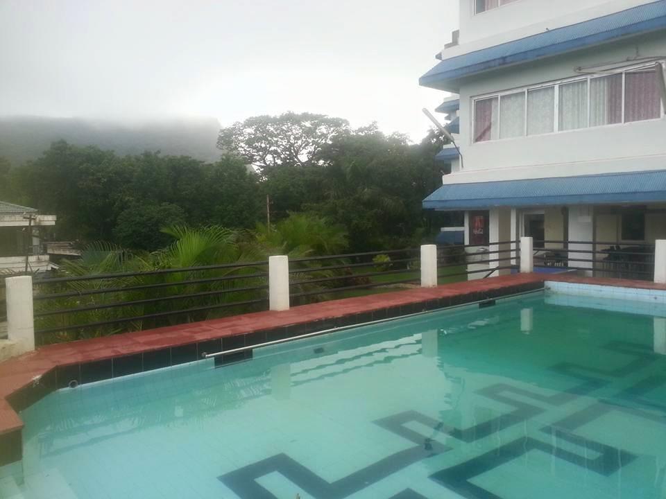 Sunrise Hill Resort Khandala  Экстерьер фото