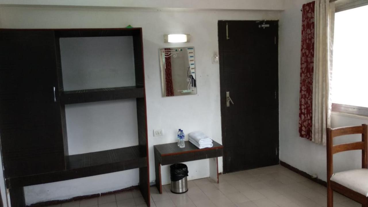 Sunrise Hill Resort Khandala  Экстерьер фото