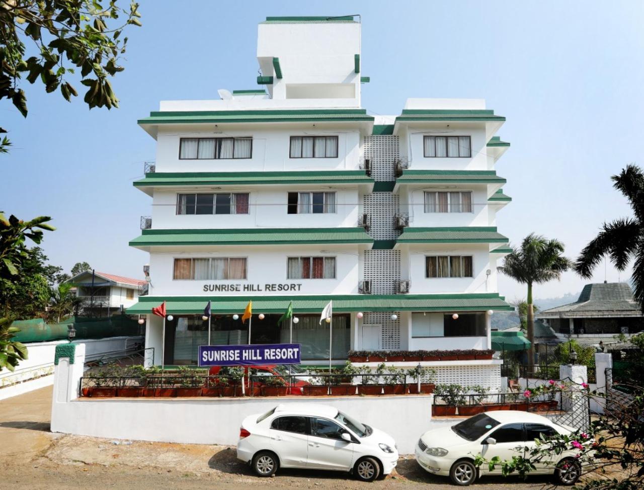 Sunrise Hill Resort Khandala  Экстерьер фото