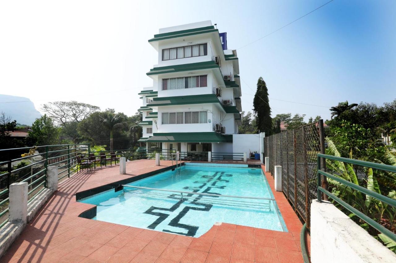 Sunrise Hill Resort Khandala  Экстерьер фото