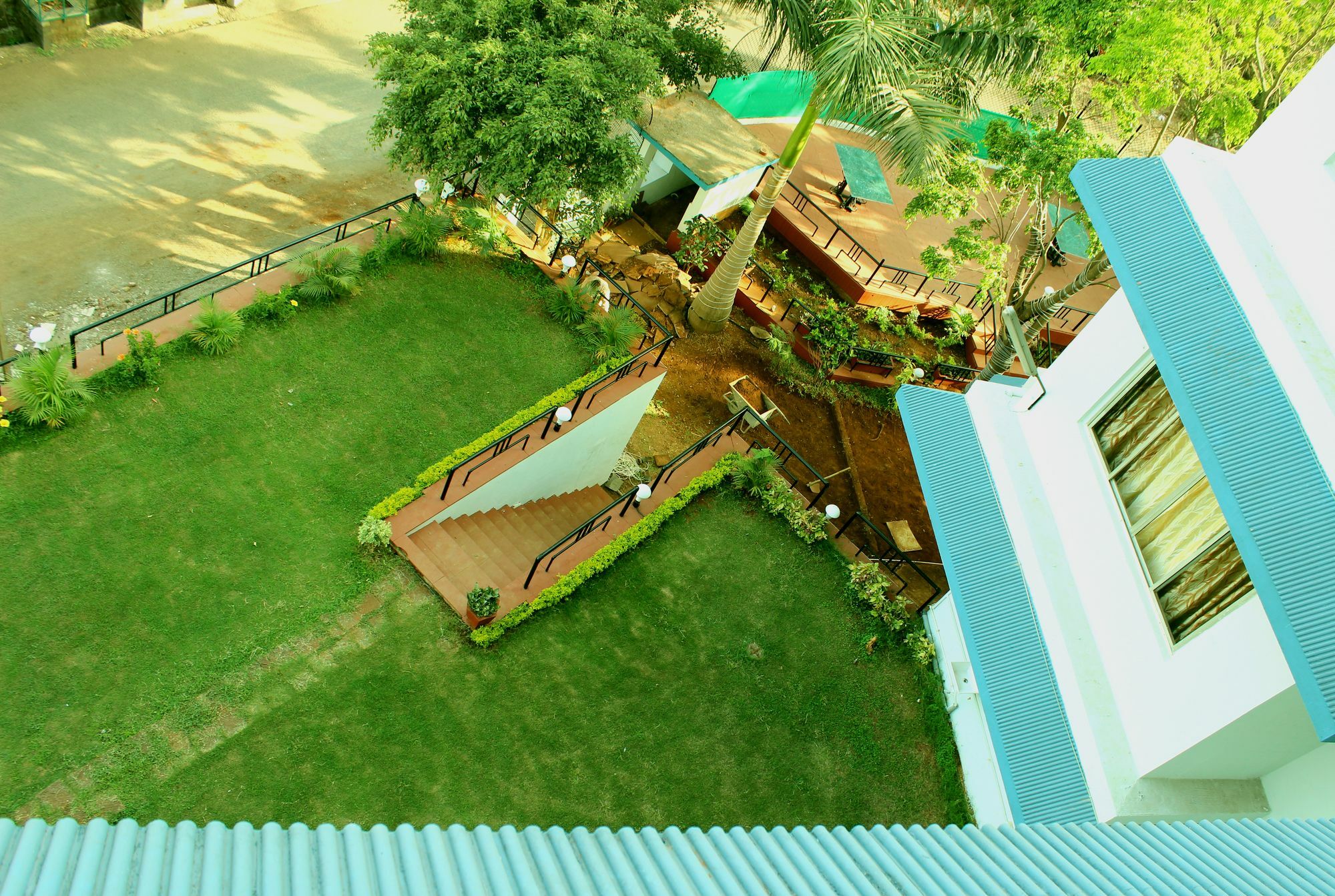 Sunrise Hill Resort Khandala  Экстерьер фото